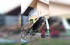 Dampak gempa hari ini di sukabumi sejumlah rumah rusak berat. Gempa Di Malang Sejumlah Bangunan Di Blitar Dilaporkan Mengalami Kerusakan Bangsa Online Cepat Lugas Dan Akurat
