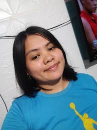 Henlo frens, look at my new hairstyle. I did it myself 🤭💛