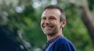 Святослав вакарчук — не зачиняй в спальні вікно 04:12. Svyatoslav Vakarchuk Biografiya Osobiste Zhittya Tvorchij Shlyah Politichna Diyalnist