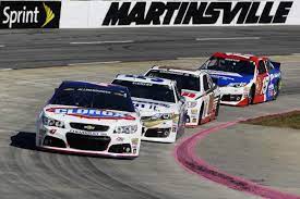 President obama welcomed nascar's kyle busch and his racing team to the white house to honor him for his 2015 sprint cup series championship. Nascar At Martinsville 2015 Weekend Tv Schedule Times Heavy Com