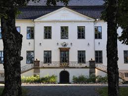 Halv pris for tl og to venner/voksne. Hafslund Hovedgard 1700 Tallsbygning I Sarpsborg Kommune Michael Holmen Flickr