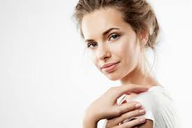 Wacher aussehen: Mit diesen 11 Produkten klappt's sofort