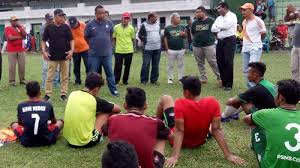 Program yang ditaja oleh pihak penganjur atau badan lainnya. Hore Senin Depan Pemain Psms Mulai Tandatangani Surat Kontrak Dan Mulai Program Latihan Tribun Medan
