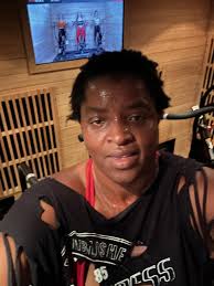 Virtual yoga instruction at Hotworx near me?