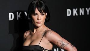 Halsey S Black Dress At Dkny 30th Birthday Party Hip High Slits Hollywood Life Peekaboo Dress Dkny Fashion Wise