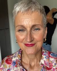 Lisa Fahy's Instagram, Twitter & Facebook