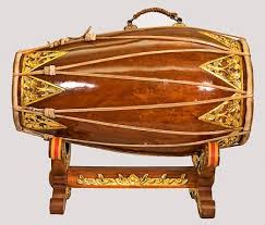 Kendang Kendhang Atau Gendang Adalah Instrumen Dalam Gamelan Jawa Tengah Yang Salah Satu Fungsi Utamanya Mengatur Irama Musik Indonesia Musik Tradisional