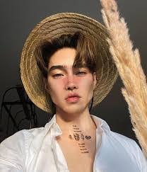 Chris Heria's Instagram, Twitter & Facebook