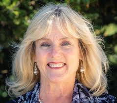 I'm always inspired by the incredible efforts by so many #community  members. It was an absolute honour to help recognize Tom Kirtsch with a  King's Coronation Medal for his incredible contributions to