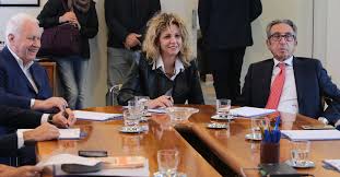 Barbara lezzi sta con morra: Barbara Lezzi Ministro Per Il Sud In Visita All Interporto Di Nola Interporto Campano