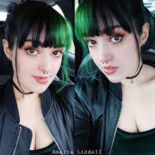 🖤Amelia Liddell🔞 on X: So in love with my new hair color 🖤💚🖤 Do you  guys like it?👉👈 t.co Uk5sON2IoR   X