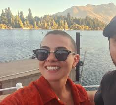 Hi! I'm looking to travel to Wellington for 3 months sometime in November  until February. Looking for a room with other young professionals  (25ish-40ish) as I explore life in Wellington. I'm from