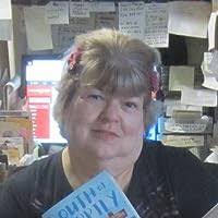 Connie Queen's Instagram, Twitter & Facebook