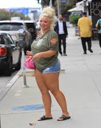 Trisha Paytas Nude: The Internet Explodes! - Truth or Fiction