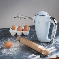 With 250 watts of peak power hand mixer. Smeg Hand Mixer Hmf01 Connox