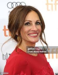 Julia Blythe's Instagram, Twitter & Facebook