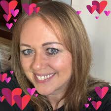 Evansville has the perfect holiday plans for you, starting tomorrow!  Ritzy's Fantasy of Lights returns to Garvin Park with a full mile of  twinkling displays and nearly 100,000 glowing bulbs. Cruise through