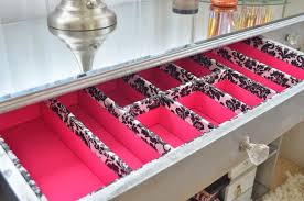 Underwear storage underwear organization diy storage organization hacks organizing ideas storage ideas diy drawer organizer drawer organisers diy drawer dividers. Pink So Foxy Diy Drawer Organizers Diy Drawer Diy Drawer Organizers Drawer Organizers