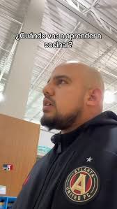 Crashing my husbands football plans 🤣🤣 @sa_kenah •• •• •• •• #football  #explorepage✨ #49ers #mexicanmemes #couples