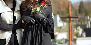 In acest videoclip va prezint interpretarea a 9 celor mai comune vise pe care le avem. Ce Inseamna Cand Visezi Ca Moare Cineva Jurnaldesomnoros Ro