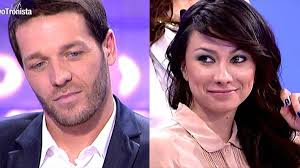 Leo quiere a Connie de pretendienta y no acepta un "no" por respuesta