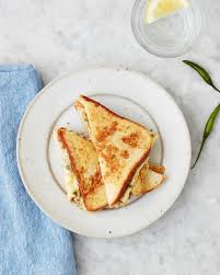 Can You Cook Bacon In The Microwave Reddit I Made The Indian Style Bread Omelet The Internet Went Nuts Over Here S How It Went Indian Bread Food Yummy Breakfast