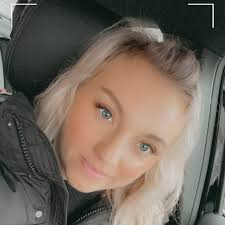 🦋Laura Menzel🦋 (@lauri_mzl) • Threads, Say more