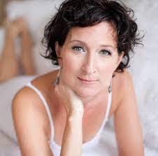 Angela Hanscome's Instagram, Twitter & Facebook