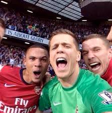 Wojciech szczęsny kolekcjonuje fatalne inauguracje w turniejach mistrzowskich. Wojciech Szczesny Details Arsene Wenger Ist Wutend Reaktion Auf Die Beruchtigten White Hart Lane Selfie Aktuelle Boulevard Nachrichten Und Fotogalerien Zu Stars Sternchen