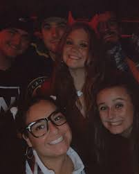 Is it really a party if no one crashes in @culppy12 bed?