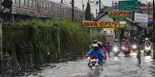 Drainase Jadi Penyebab Banjir di Sejumlah Titik, PUPR Bilang Begini - Metro Bogor