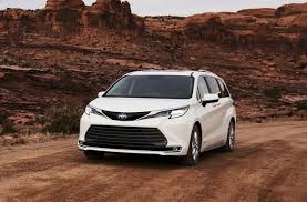 Research the 2021 toyota sienna with our expert reviews and ratings. Redesigned 2021 Toyota Sienna All You Need To Know U S News World Report