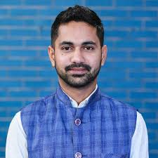 श्रुतिका सिंह (shrutika singh) Insightful Articles and Opinions