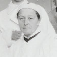 Princess doctor vera gedroits (right) in the company ofofficers ofthe imperial army (probably 1904 5). Wkqzfwa2tgkw7m