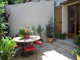 Seillans Appartement Dans Une Maison En Pierres Renovee Standing Tout Confort Var Abritel Maison En Pierre Locations Vacances Location Vacances Appartement