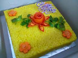 Kemudian rendam dengan sedikit pewarna kuning atau serbuk kunyit selama 2 jam. Am Flora