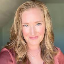 Alicia Carpenter's Instagram, Twitter & Facebook