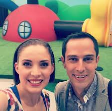 Liesl Lar ✌♥te queremos decear un buen viaje bueno si aún no viajas , pero  si ya✈te deseamos mucho éxito en la #FeriaLeón2015 , ❥ te queremos❀