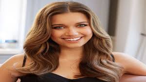 Şan ve dans dersleri aldım. Afra Saracoglu Kazandigim Ilk Para Ile Kyk Borcumu Odedim