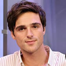 Jacob Elordi: 10 Fakten über den Hollywood-Star