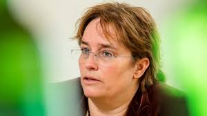 She took the company's reins in 2004 when her father. Meilen Zh Magdalena Martullo Blocher Zahlt Ungeplante Steuermillionen Nach