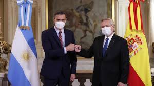 El presidente alberto fernández confirmó en conferencia de prensa este miércoles que el laboratorio. Alberto Fernandez Y Los Barcos Rotos Eldiarioar Com