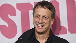 QT8: The First Eight (2019)