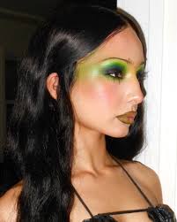 Queer makeup artist in Austin for photoshoot?