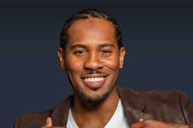 Darius Bennett at Improv