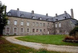 Chateau Des Salles Guingamp Chateau France Les Chateaux De France Chateau