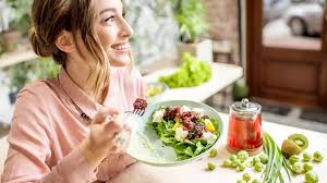 How To Eat Healthy While Traveling. 12 Ways to Maintain Your Diet. - The  Female Professional