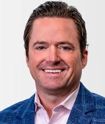 Derek Aten's Instagram, Twitter & Facebook