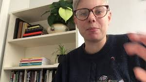 Tonight we're featuring two poets for your evening listening. ❤️❤️, Sara  Hirsch is a London born poet, now based in Pōneke. Sara is a writer,  performer and educator and co-founder of Motif Poetry. ...