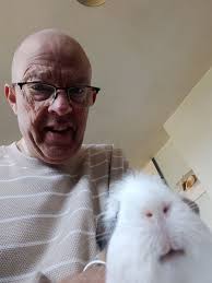 Me and dolly wish everyone a happy Monday ❤️